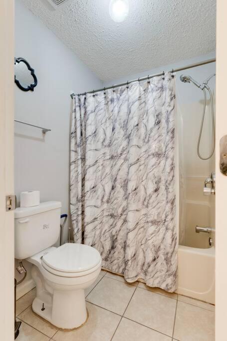 Lovely 2 Bdr Condo With Balcony 2M To Broadway Nashville Extérieur photo